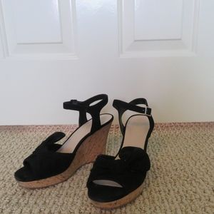 Black Wedges
